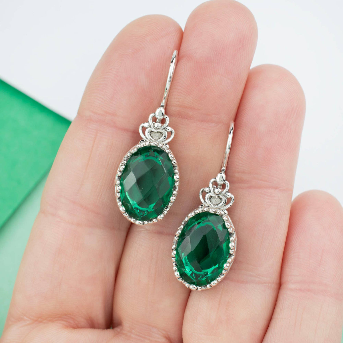 Filigree Art Emerald Gemstone Women Silver Drop Earrings