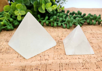 Selenite Pyramid Charging/Cleansing - Approximate Size 4-5cm