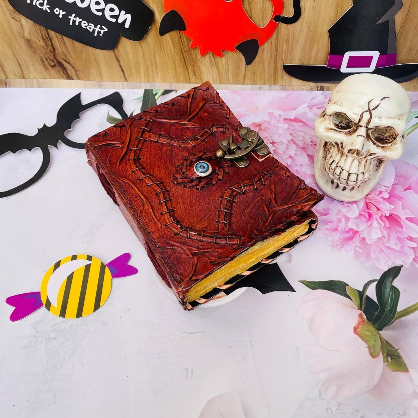 TUZECH Cutomizable Hocus Pocus Book of Spells Leather Journal Deckle Edge Paper Grimoire Journal Third Eye Vintage Book of Shadows Seven Chakra Antique Spell Book Lock Clasp Notebook Witch