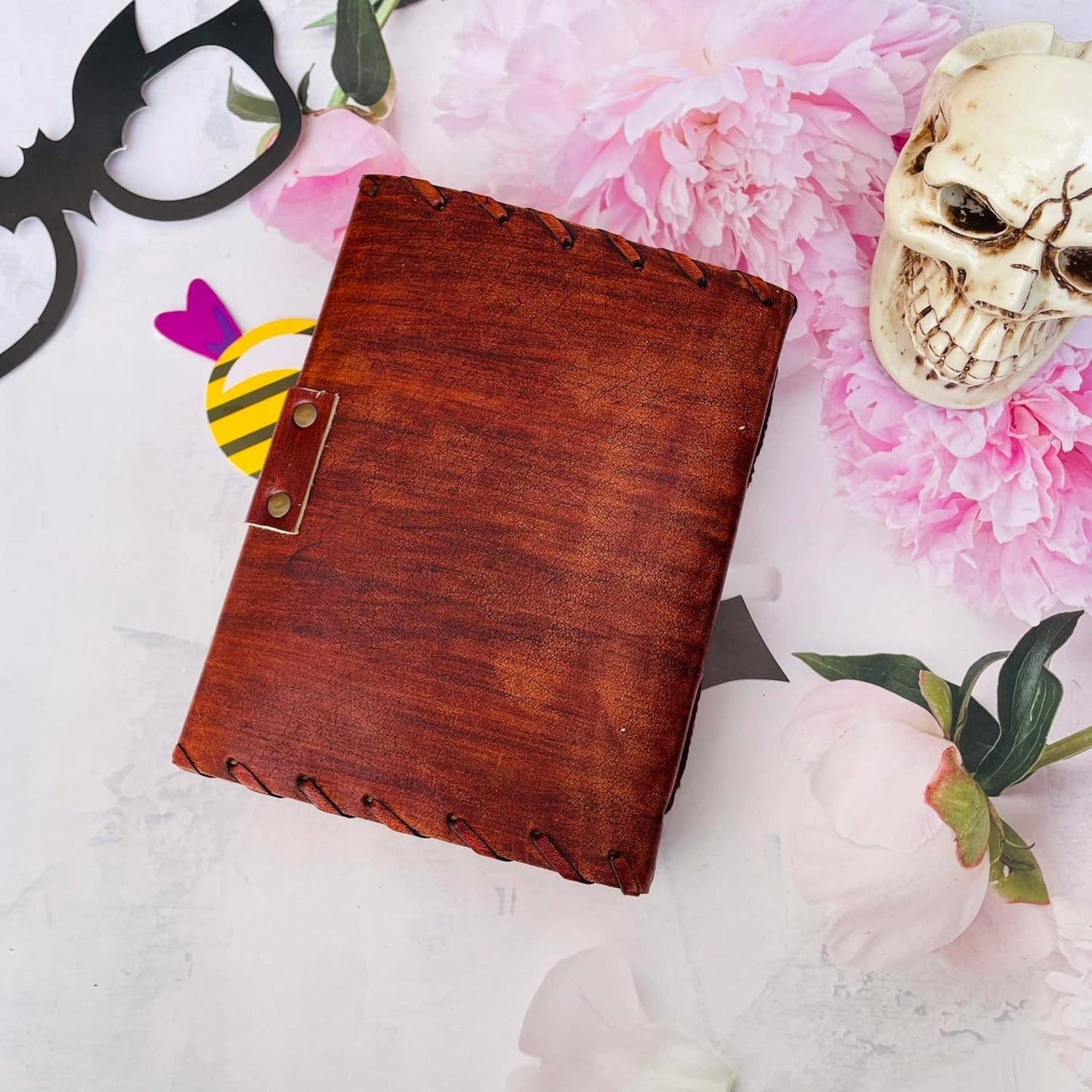 TUZECH Cutomizable Hocus Pocus Book of Spells Leather Journal Deckle Edge Paper Grimoire Journal Third Eye Vintage Book of Shadows Seven Chakra Antique Spell Book Lock Clasp Notebook Witch